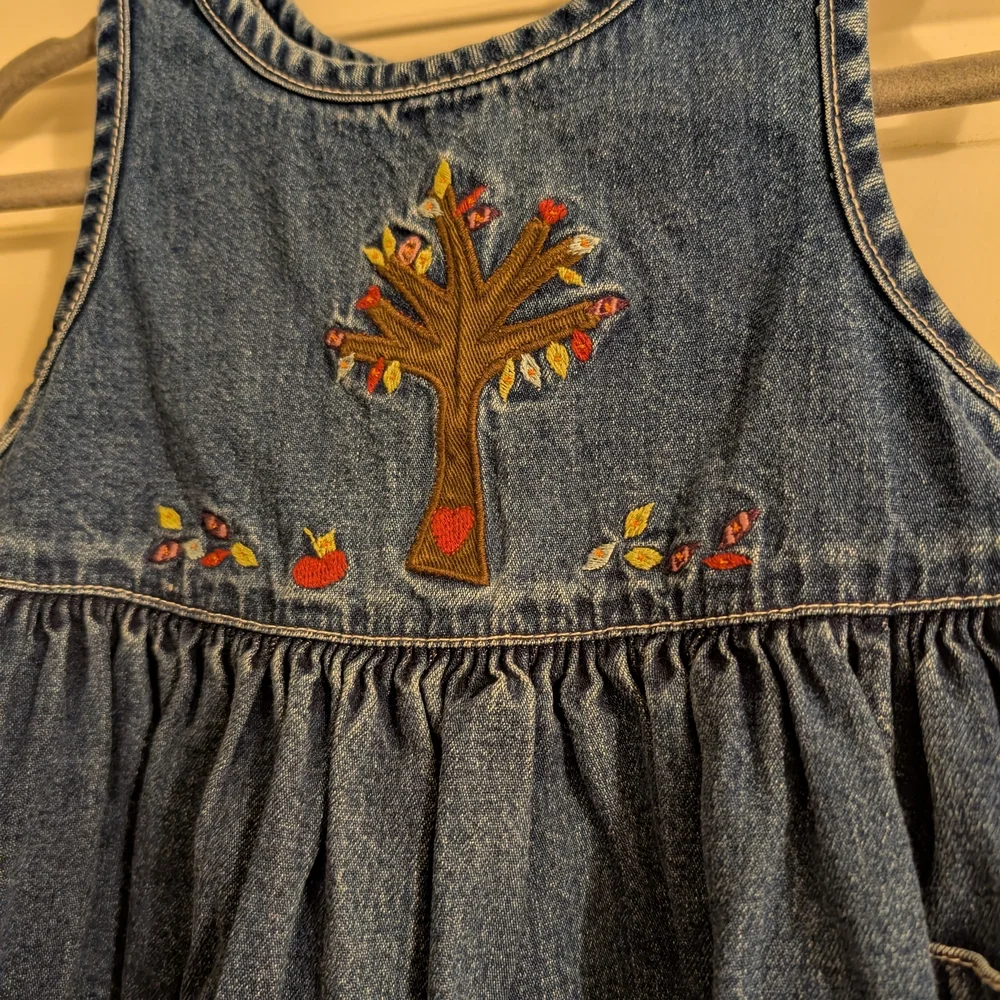 $ Vintage Baby Gap Denim Dress with Embroidered Tree And‎ Leaf Detail